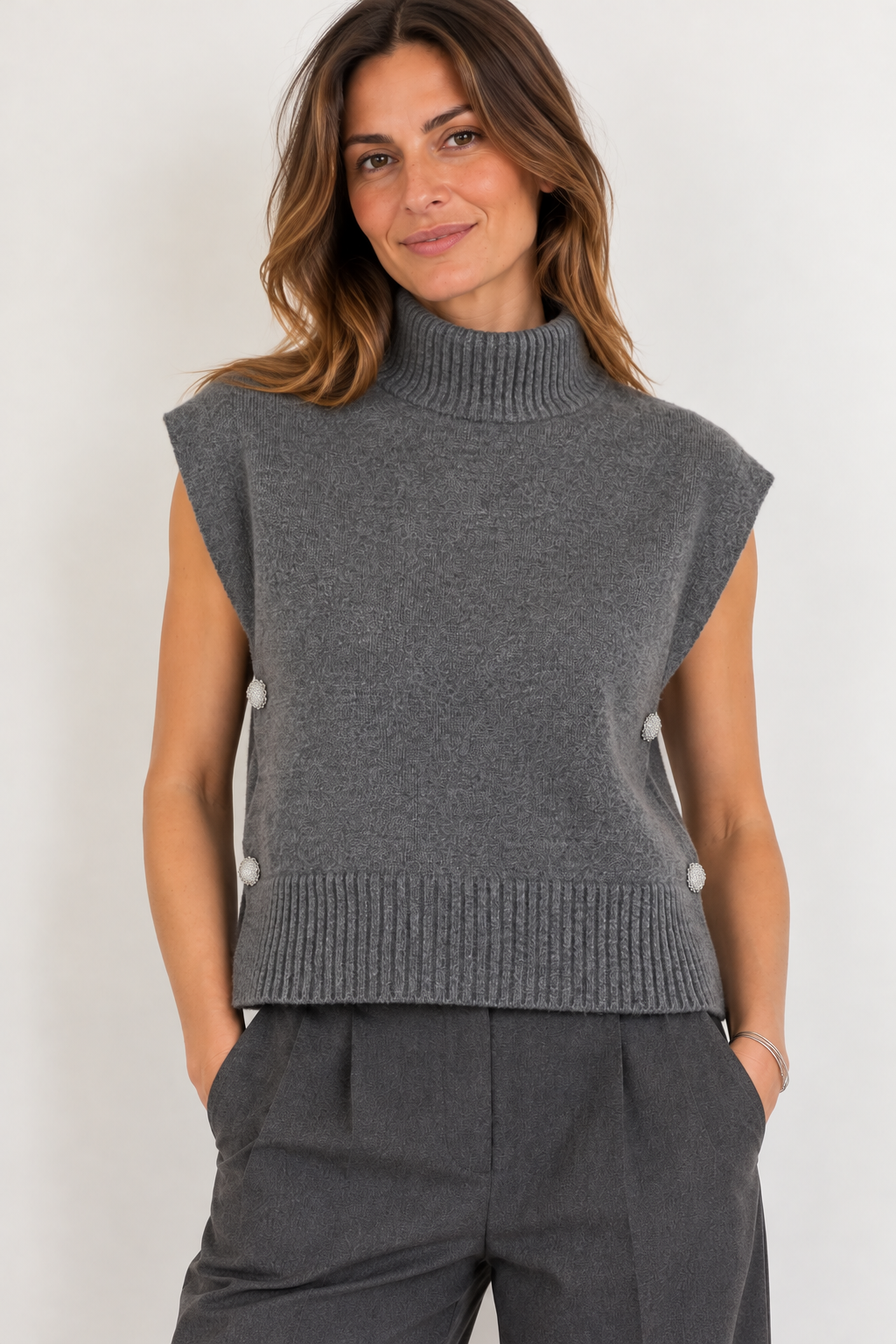 Gilet collo alto bottoni gioiello