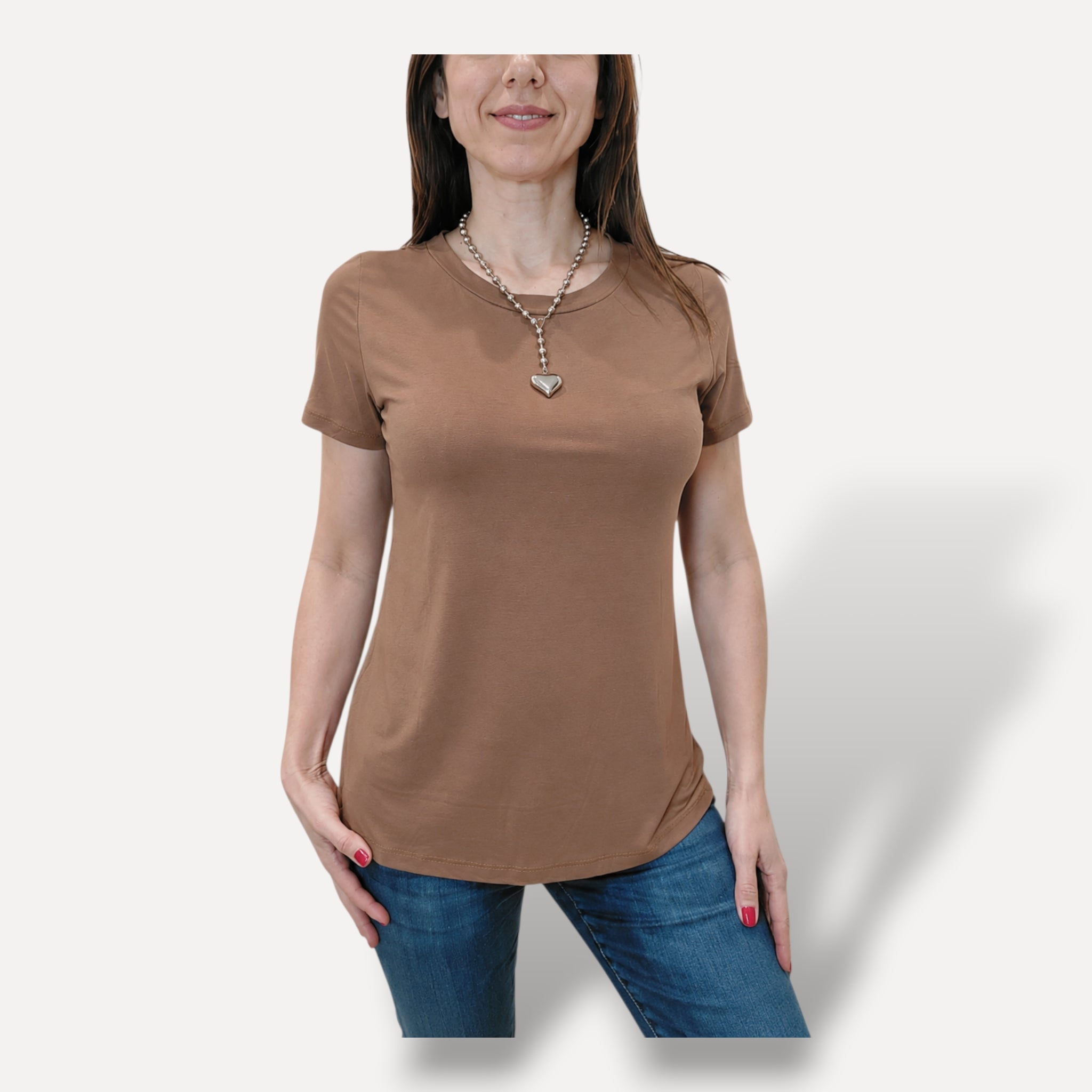 T-shirt in Bambù – Comfort Naturale e Stile Essenziale